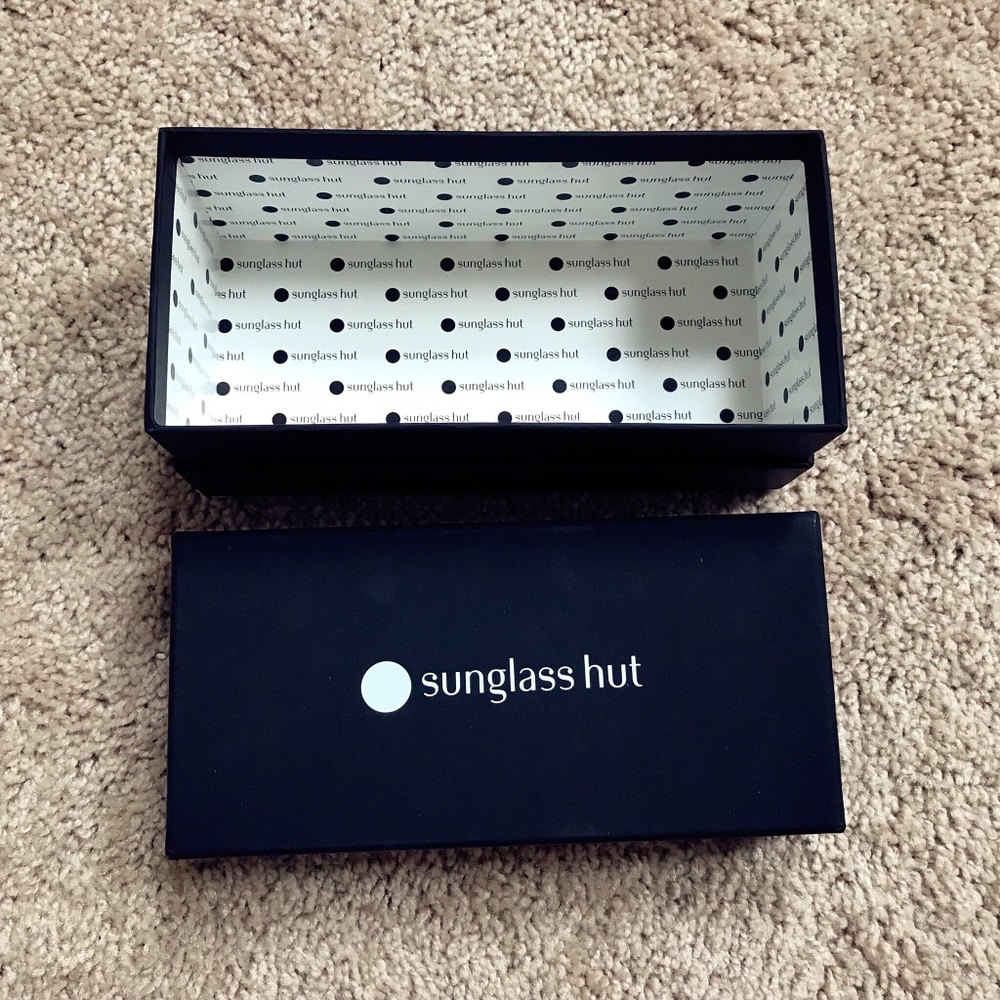Sunglasses Hut Box
